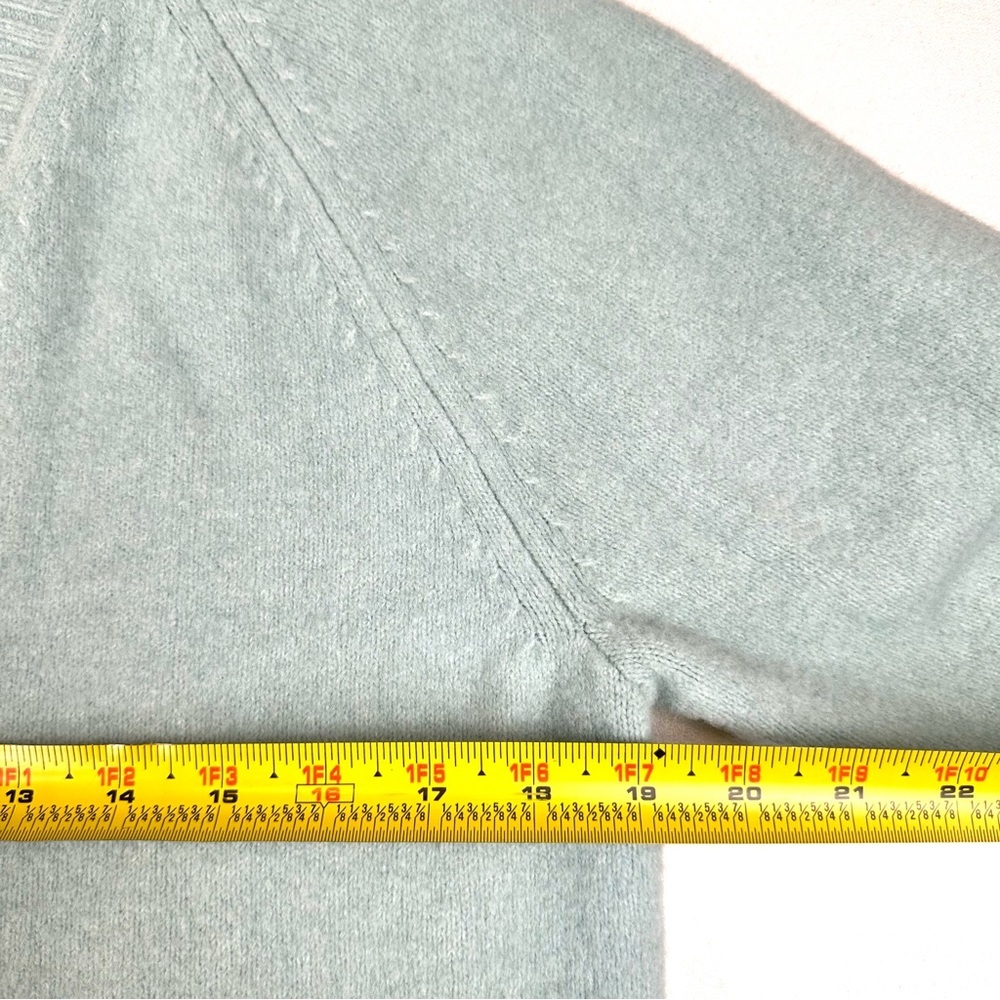 Uniqlo V-Neck Button Down Wool Blend Cardigan - Picture 7 of 8